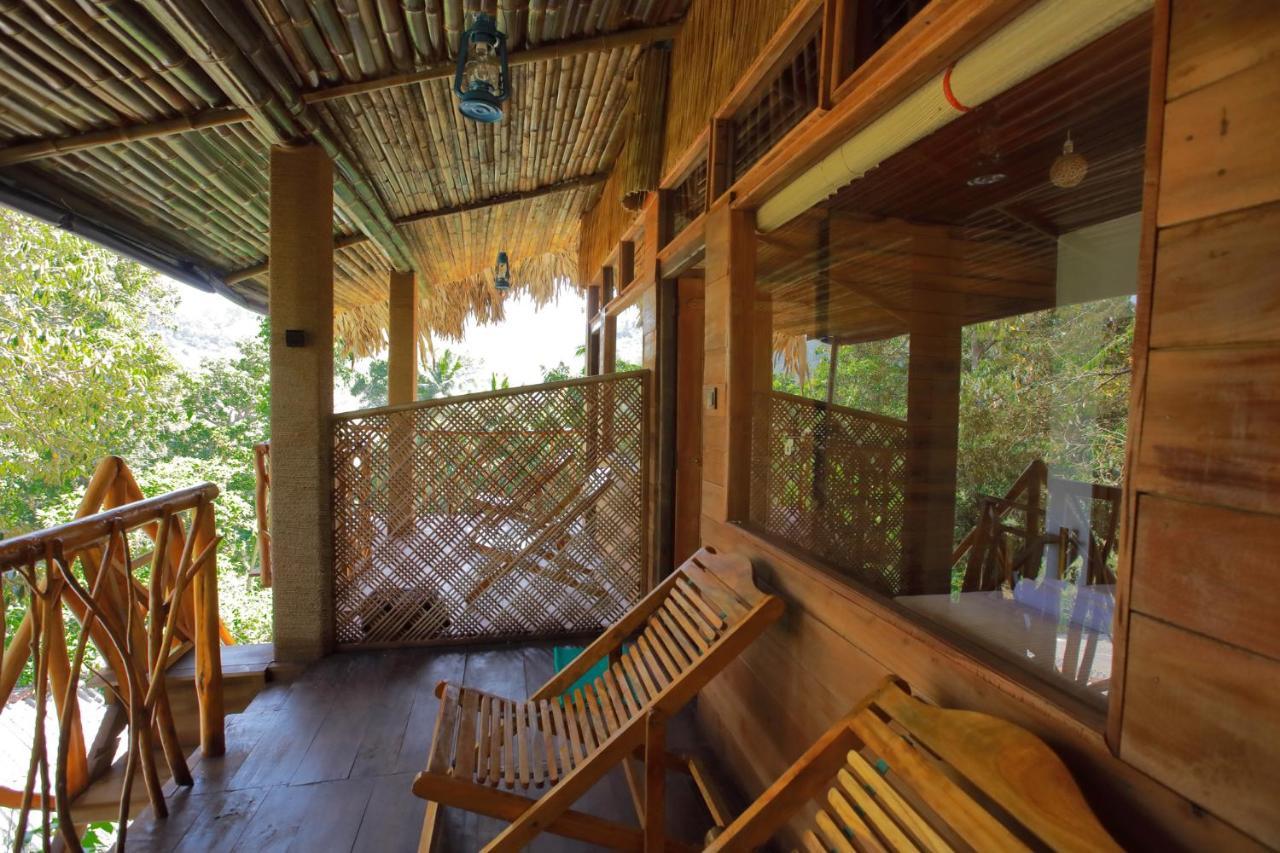 The Winsome & Tree House Bed & Breakfast Ella Exterior photo